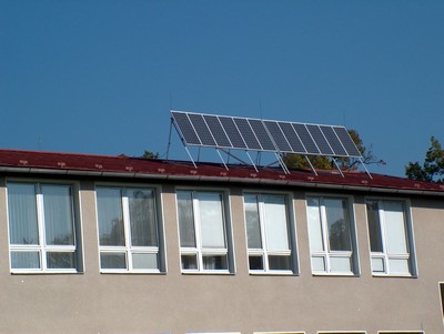 Sestava fotovoltaickch panel
